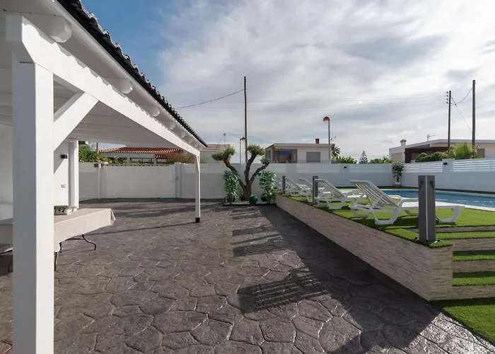 Dream House Villa *